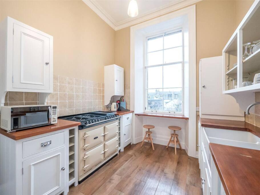 Beautiful & Bright 2 Bed Flat Murrayfield EDI Exterior foto