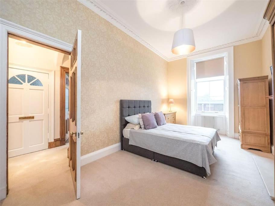 Beautiful & Bright 2 Bed Flat Murrayfield EDI Exterior foto
